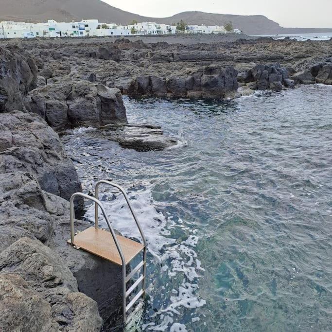Вилла Casa Mar Y Lava Эль-Гольфо Экстерьер фото